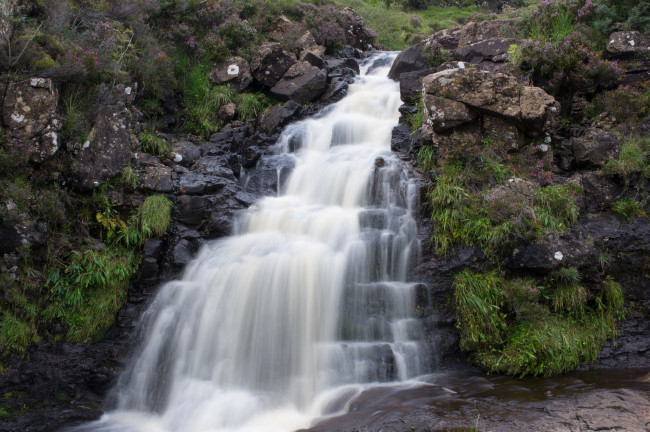 Обои картинки фото природа, водопады, водопад, лес, река