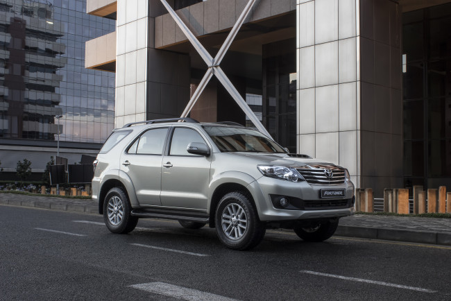 Обои картинки фото автомобили, toyota, fortuner, za-spec