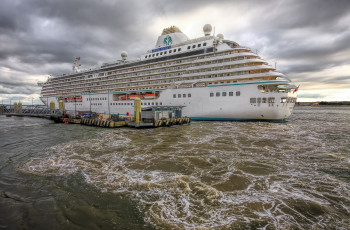 Картинка crystal+serenity корабли лайнеры лайнер океанский причал круиз