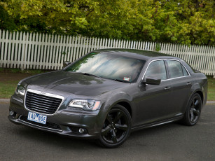 Картинка автомобили chrysler темный 2013г 300s au-spec
