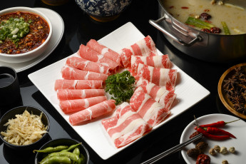 Картинка еда колбасные+изделия мясо блюда овощи ассорти суп