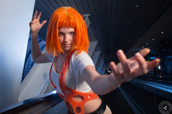 Картинка девушки -+креатив +косплей рыжая костюм стойка