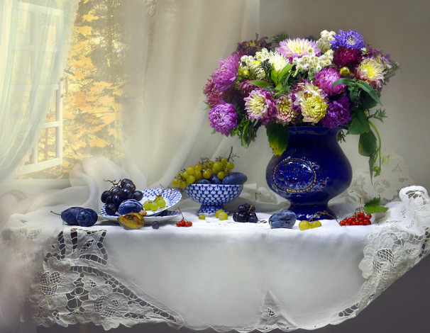 Обои картинки фото еда, натюрморт, букет, сливы, виноград