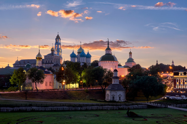 Обои картинки фото города, - православные церкви,  монастыри, cвято, троицкая, сергиева, лавра, cергиев, посад, московская, область, рпц, мужской, монастырь, православие
