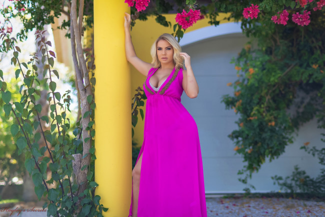 Обои картинки фото бестия, девушки, electra morgan, electra, morgan, hayleys, secrets, model, blonde, lingerie, boobs, women