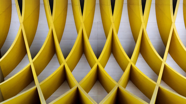 Обои картинки фото разное, элементы архитектуры, симметрия, желтый, здание, австрийский, центр, австрия