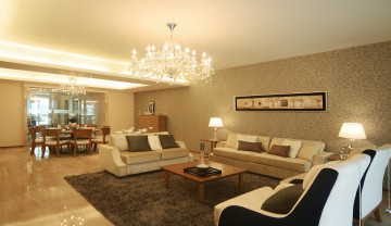 Картинка интерьер гостиная диваны подушки