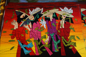 Картинка разное ремесла +поделки +рукоделие азиатки девушки вышивка рукоделие гладь