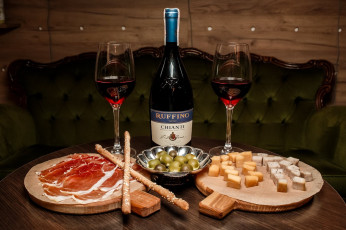 Картинка еда напитки бокалы сыр вино