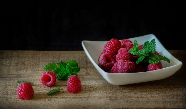 Обои картинки фото еда, малина, снедь