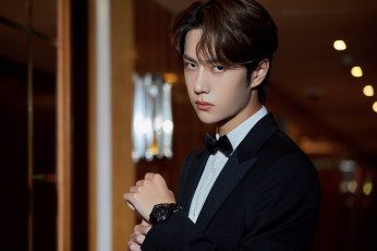 Картинка мужчины wang+yi+bo ван ибо wang yi bo