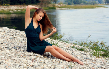 Картинка viktoriia+aliko девушки viktoriia aliko виктория буравкова девушка модель шатенка красотка поза взгляд макияж