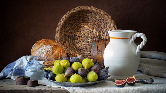 Обои картинки фото еда, инжир, хлеб, конфеты