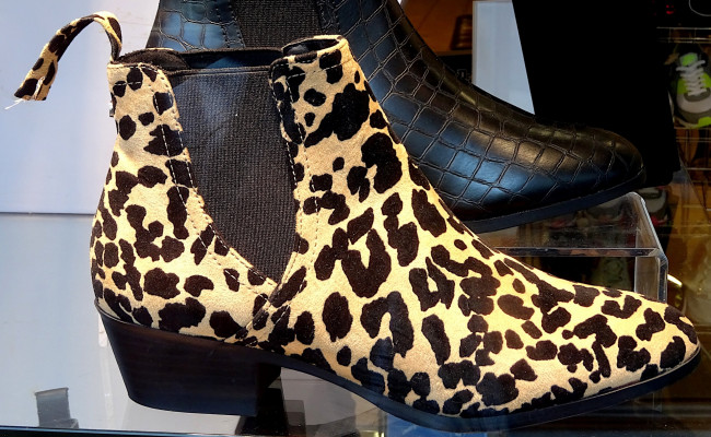 Обои картинки фото разное, одежда,  обувь,  текстиль,  экипировка, женская, обувь, сапожки