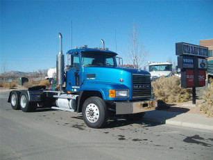 Картинка автомобили mack