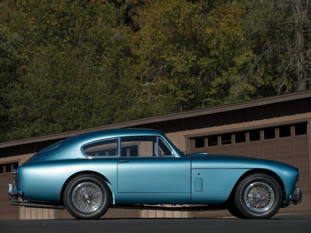 Обои картинки фото автомобили, aston, martin