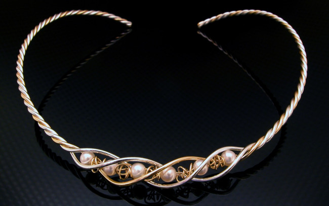 Обои картинки фото разное, украшения, аксессуары, веера, жемчуг, золото, диадема