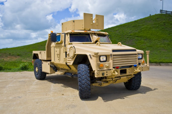 Картинка техника военная+техника колесный бронетранспортер