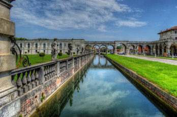 Картинка парк +замок +пруд города -+улицы +площади +набережные особняк вилла