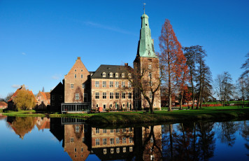 Картинка германия+burg+raesfeld города замки+германии ландшафт raesfeld burg река германия замок