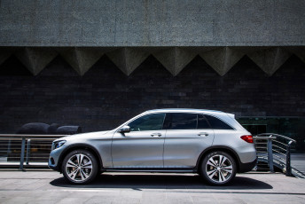 обоя автомобили, mercedes-benz, 2015г, x253, au-spec, exclusive, 4matic, glc, 250, d