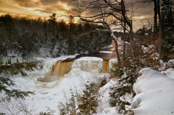 Картинка природа водопады водопад река лес