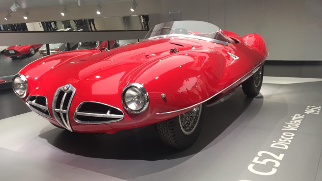 Обои картинки фото alfa romeo c52 disco volante spider 1951, автомобили, выставки и уличные фото, 1951, spider, volante, alfa, romeo, disco, c52