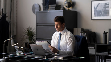 Картинка the+hating+game+ +2021+ кино+фильмы -unknown+ другое мой любимый враг мелодрама комедия oстин cтоуэлл austin stowell joshua templeman the hating game