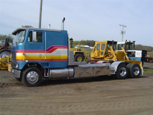 Картинка автомобили international