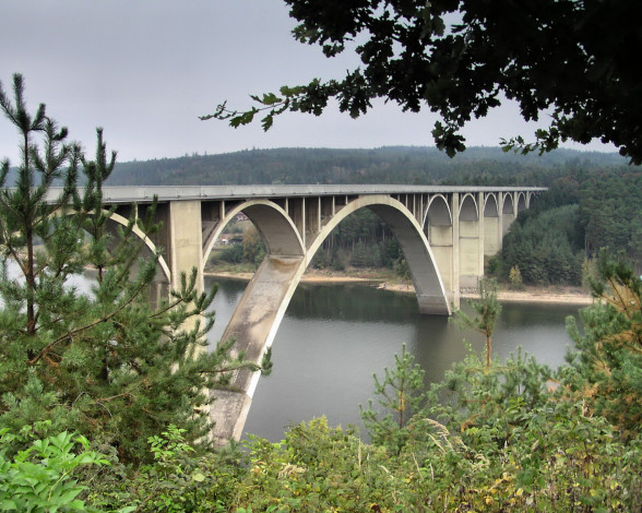 Обои картинки фото города, мосты, деревья, мост, река