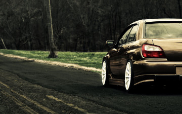 Картинка subaru автомобили фрагменты автомобиля обочина черный