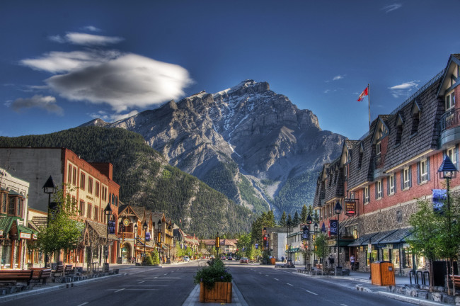 Обои картинки фото banff, canada, города, улицы, площади, набережные, пейзаж, горы, дорога