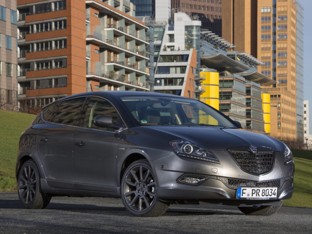 Обои картинки фото автомобили, lancia, delta, momodesign, 844, 2013, синий