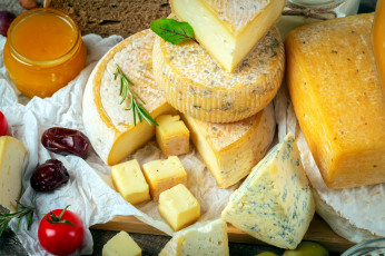 Картинка еда сырные+изделия мед финики сыр