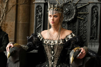 Картинка кино+фильмы snow+white+and+the+huntsman фэнтези сказка