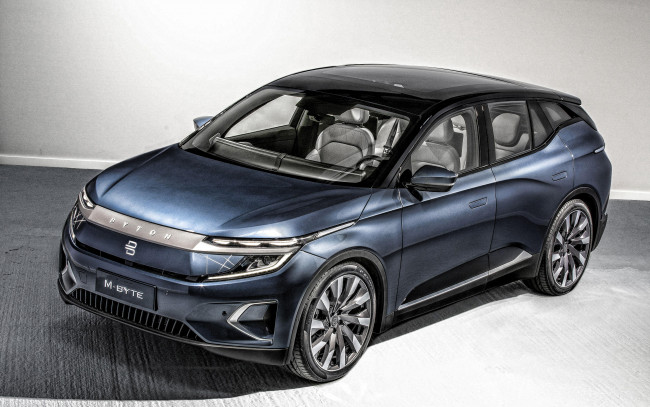 Обои картинки фото 2020 byton m-byte, автомобили, -unsort, китайские, электромобили, mbyte, серый, новый, внедорожник, вид, спереди, экстерьер, 2020, byton, m-byte