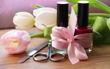 Картинка разное косметические+средства +духи тюльпаны ножницы лак пилочка лента бант