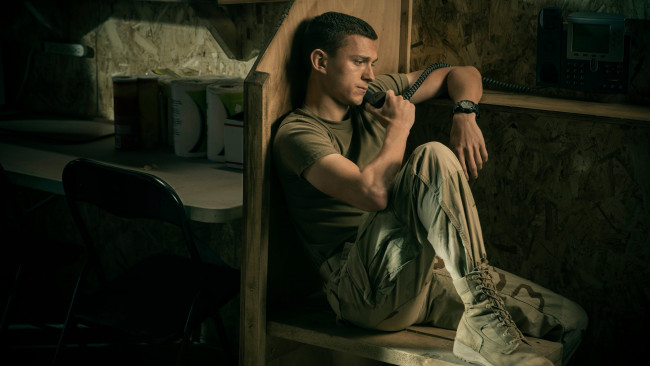 Обои картинки фото cherry ,  2021 , кино фильмы, cherry, tom, holland, кадры, драма, криминал