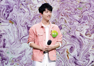 Картинка мужчины xiao+zhan актер пиджак микрофон