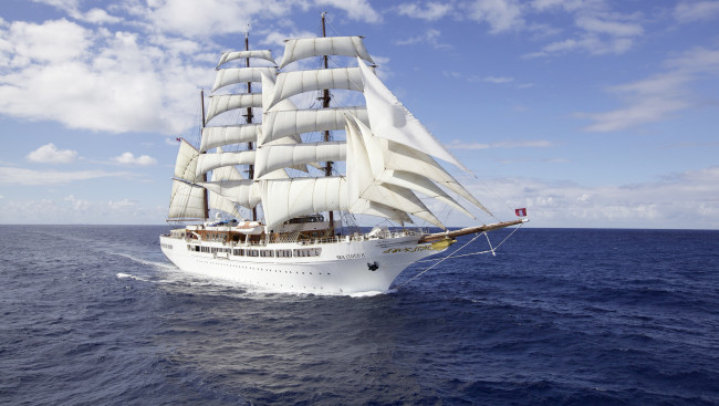 Обои картинки фото корабли, парусники, путь, движение, ветер, корабль, парусник, паруса, путешествие, плавание, красавец, средиземное, море, discover, the, south, of, france, and, corsica, sea, cloud, ii, откройте, для, себя, юг, франции, и, корсику, морское, облако, sailing