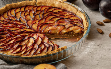 Картинка еда пироги сливовый пирог сливы