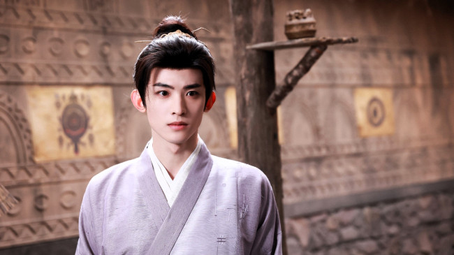 Обои картинки фото кино фильмы, moonlight mystique, парень, столб, горшок, стена