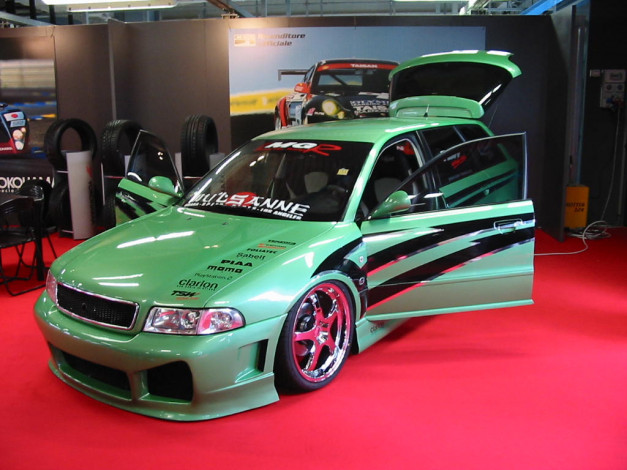 Обои картинки фото audi, rs4, автомобили, выставки, уличные, фото