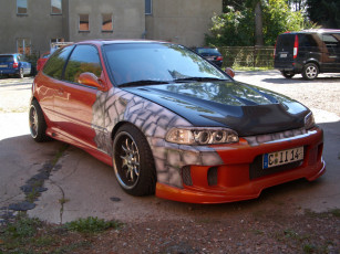 Картинка автомобили выставки уличные фото