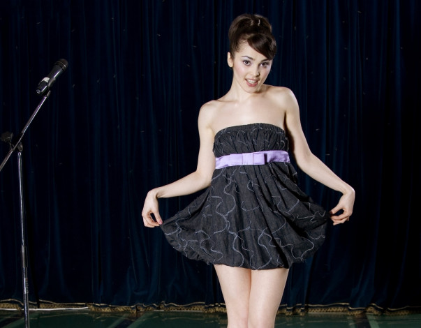 Обои картинки фото сати, казанова, музыка, россия, поп-музыка, фотомодель, певица