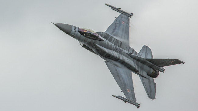 Обои картинки фото авиация, боевые самолёты, истреьитель