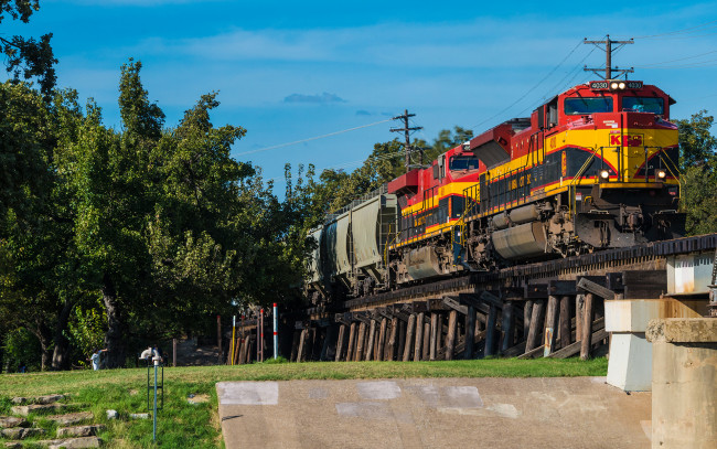 Обои картинки фото техника, поезда, локомотив, состав