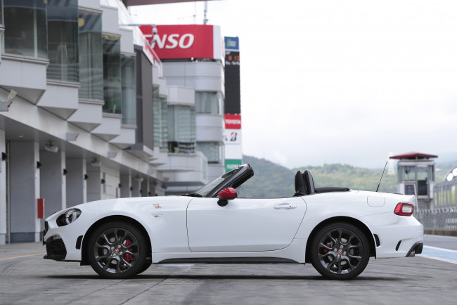 Обои картинки фото автомобили, fiat, abarth