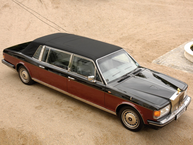Обои картинки фото rolls-royce silver spirit emperor state landaulet by hooper 1989, автомобили, rolls-royce, emperor, spirit, state, silver, hooper, landaulet, 1989