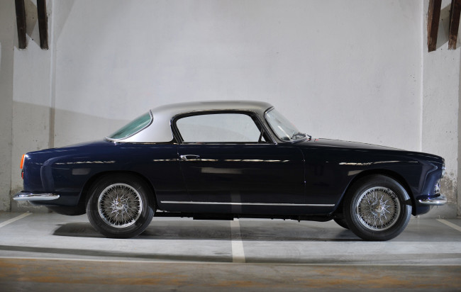 Обои картинки фото alfa romeo 1900 super sprint-1484 1957, автомобили, alfa romeo, 1957, sprint-1484, super, 1900, alfa, romeo